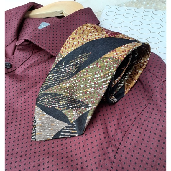 Dior Other - Dior Vintage Trending Italian Silk Tie Leaves